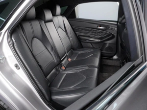 Седан Toyota Avalon 2023 года, 3699000 рублей, Красный Пахарь