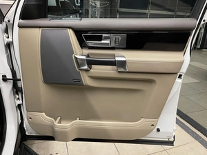 Внедорожник Land Rover Discovery 2016 года, 2490000 рублей, Красноярск