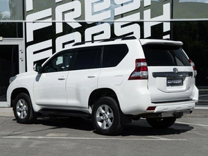 Внедорожник Toyota Land Cruiser Prado 2015 года, 3550000 рублей, Волгоград