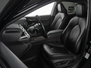 Седан Toyota Camry 2021 года, 3099000 рублей, Тюмень
