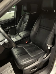Внедорожник Land Rover Range Rover Evoque 2019 года, 3300000 рублей, Красноярск
