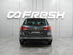 Универсал Volkswagen Passat 2011 года, 937000 рублей, Воронеж