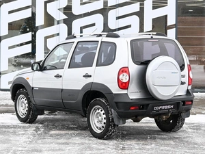 Внедорожник Chevrolet Niva 2010 года, 499000 рублей, Волгоград