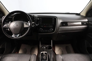 Внедорожник Mitsubishi Outlander 2015 года, 1969000 рублей, Новосибирск