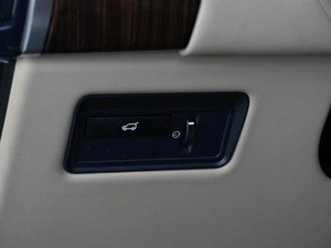 Внедорожник Land Rover Range Rover Sport 2013 года, 3387077 рублей, Москва