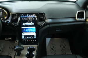 Внедорожник Jeep Grand Cherokee 2013 года, 2599000 рублей, Омск