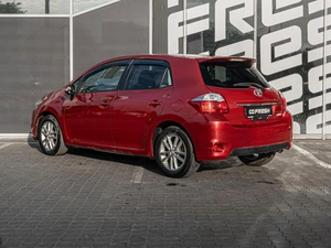 Хетчбэк Toyota Auris 2009 года, 850000 рублей, Краснодар