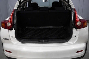 Внедорожник Nissan Juke 2013 года, 1090000 рублей, Омск