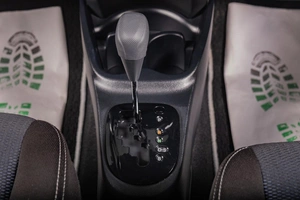 Хетчбэк Toyota Vitz 2018 года, 1279000 рублей, Томск