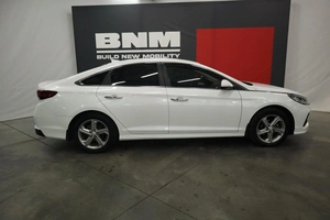 Седан Hyundai Sonata 2019 года, 2170000 рублей, Курск