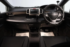 Минивэн Honda Freed 2011 года, 1199000 рублей, Новосибирск