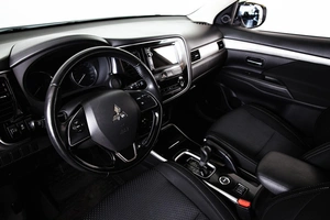 Внедорожник Mitsubishi Outlander 2017 года, 1959000 рублей, Пермь