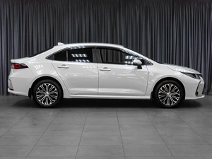 Седан Toyota Corolla 2020 года, 2339000 рублей, Тюмень
