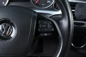 Внедорожник Volkswagen Touareg 2011 года, 1689000 рублей, Челябинск