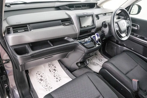 Минивэн Honda Freed 2019 года, 1629000 рублей, Красноярск