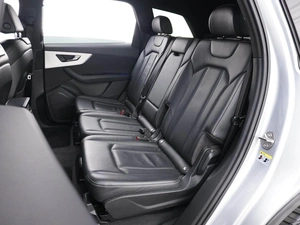 Внедорожник Audi Q7 2020 года, 5843444 рублей, Москва