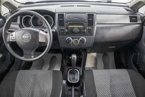 Седан Nissan Tiida 2010 года, 769000 рублей, Барнаул