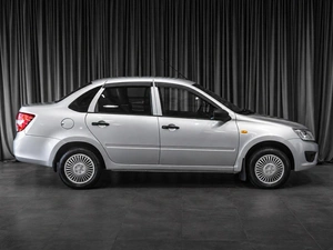 Седан ВАЗ (LADA) Granta 2015 года, 399000 рублей, Тюмень