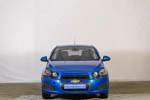 Седан Chevrolet Aveo 2015 года, 599000 рублей, Тюмень