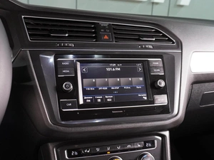 Внедорожник Volkswagen Tiguan 2017 года, 2249000 рублей, Воронеж