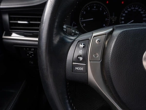 Седан Lexus ES 2013 года, 2299000 рублей, Саратов