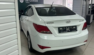 Седан Hyundai Solaris 2014 года, 600000 рублей, Ачинск