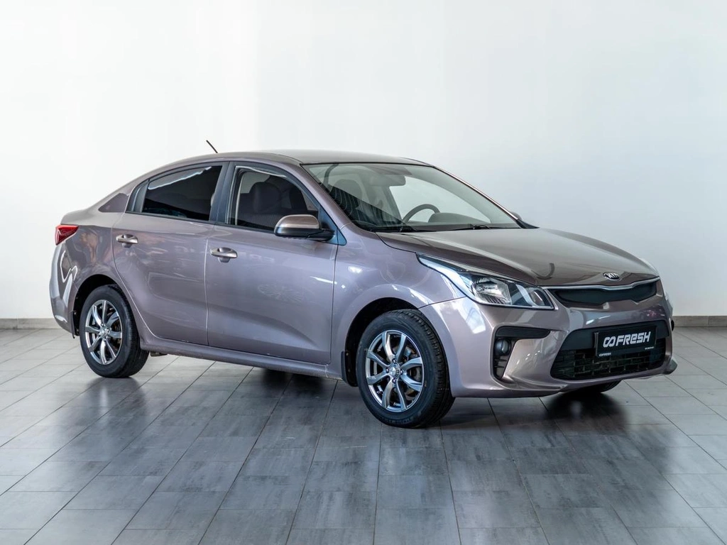 Седан Kia Rio 2018 года, 1389000 рублей, Саратов