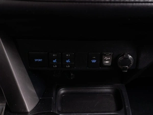 Внедорожник Toyota RAV4 2017 года, 1750000 рублей, Тюмень