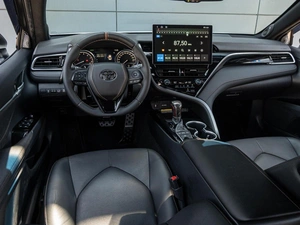 Седан Toyota Camry 2020 года, 2835000 рублей, Краснодар