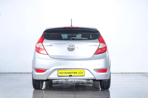 Хетчбэк Hyundai Solaris 2011 года, 769000 рублей, Челябинск