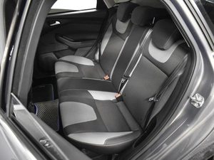 Хетчбэк Ford Focus 2013 года, 687200 рублей, Казань