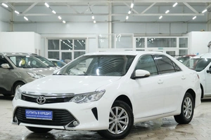 Седан Toyota Camry 2016 года, 1719000 рублей, Омск