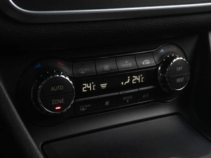 Седан Mercedes-benz CLA-класс 2015 года, 1739000 рублей, Тюмень