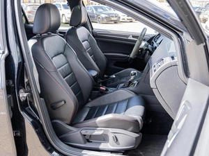 Хетчбэк Volkswagen Golf GTI 2019 года, 3100000 рублей, Краснодар