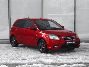 Хетчбэк Kia Rio 2009 года, 580000 рублей, Тверь