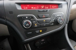 Седан Kia Optima 2012 года, 1399000 рублей, Красноярск