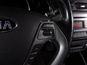 Седан Kia Rio 2015 года, 994000 рублей, Воронеж
