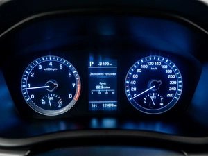 Седан Hyundai Sonata 2017 года, 1700000 рублей, Красноярск