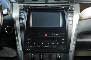 Седан Toyota Camry 2015 года, 1649000 рублей, Тюмень