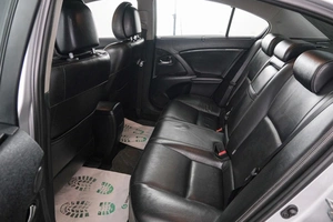 Седан Toyota Avensis 2009 года, 1269000 рублей, Красноярск