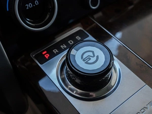 Внедорожник Land Rover Range Rover 2015 года, 4450000 рублей, Волгоград