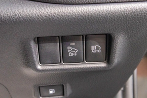 Внедорожник Toyota C-HR 2017 года, 2499000 рублей, Барнаул