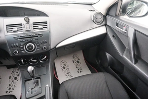 Хетчбэк Mazda 3 2011 года, 869000 рублей, Красноярск