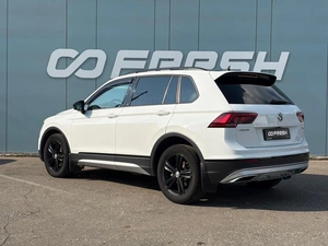 Внедорожник Volkswagen Tiguan 2019 года, 2519000 рублей, Ижевск