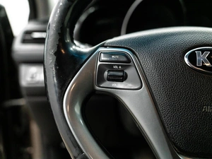 Седан Kia Rio 2017 года, 1050000 рублей, Красноярск