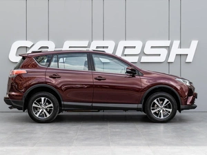 Внедорожник Toyota RAV4 2017 года, 2270000 рублей, Краснодар