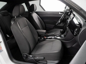 Хетчбэк Volkswagen Beetle 2014 года, 1599000 рублей, Тюмень