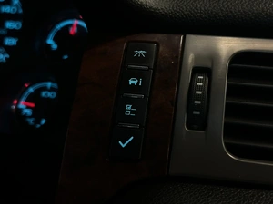 Внедорожник Chevrolet Tahoe 2013 года, 2287000 рублей, Красноярск