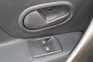 Седан Renault Logan 2016 года, 689000 рублей, Омск