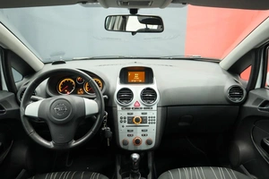 Хэтчбек Opel Corsa 2010 года, 715000 рублей, Курск